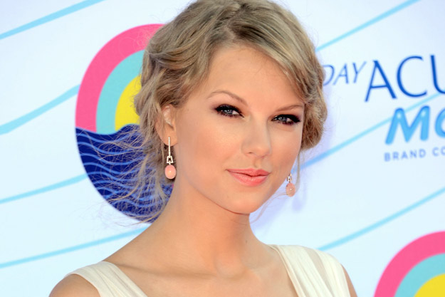 Taylor Swift Ungkap Perasaan Tentang 'I Knew You Were 