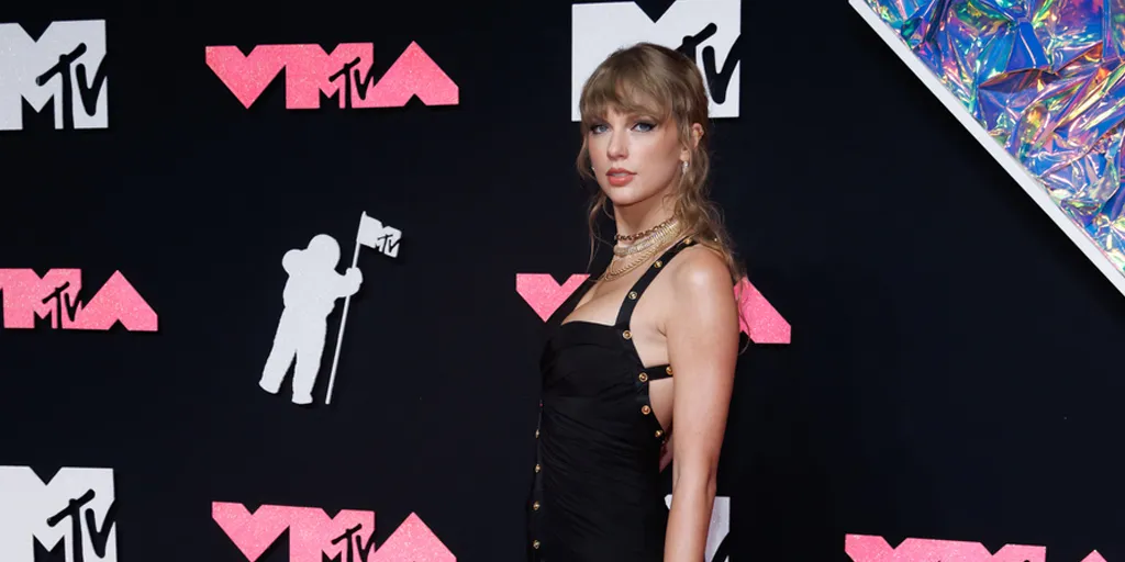 Taylor Swift - Dear Reader