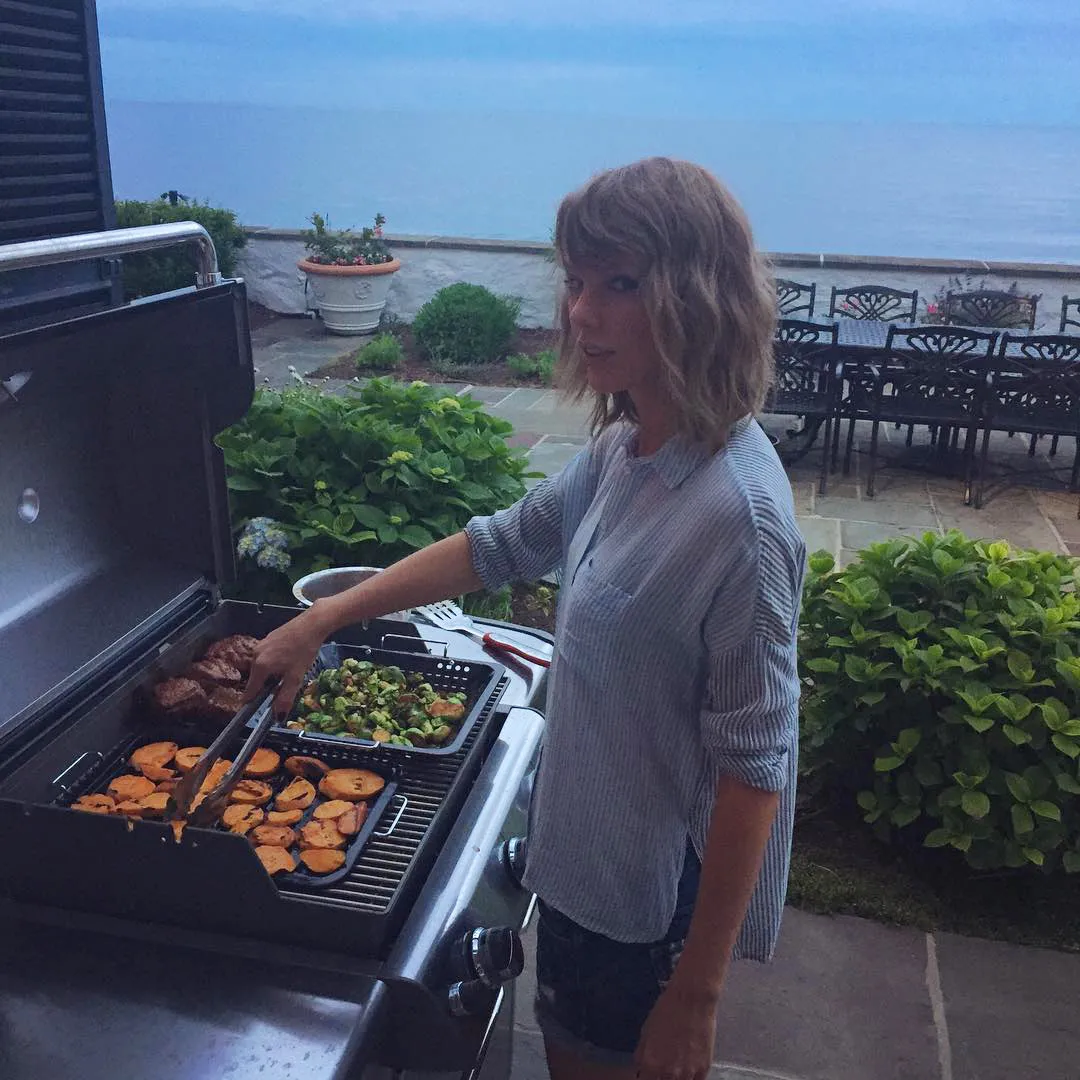 Taylor masak untuk Calvin @ instagram.com/calvinharris