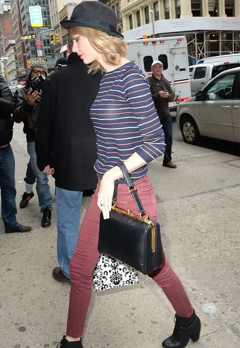 Style keren Taylor Swift @ dailymail.co.uk