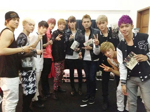 Teen Top dan S4, dua boyband sebagai perwakilan musik kedua negara ©soompi.com