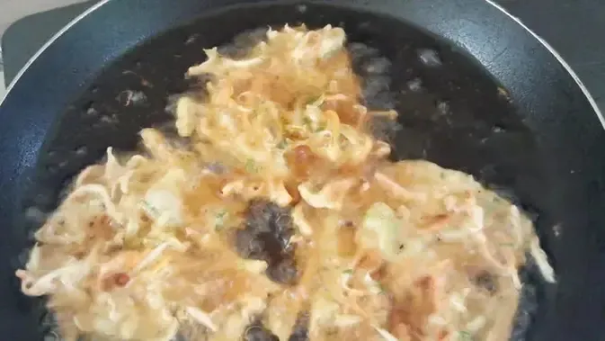 Teknik Menggoreng Agar Bakwan Tetap Renyah