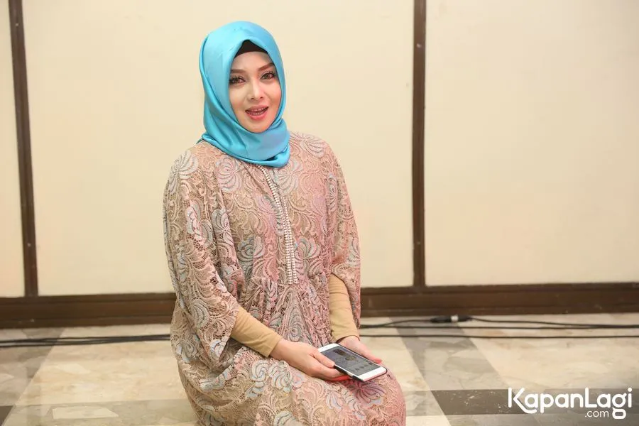 Terry Putri selalu berupaya mengucap syukur atas cobaan yang datang padanya © KapanLagi.com®/Agus Apriyanto