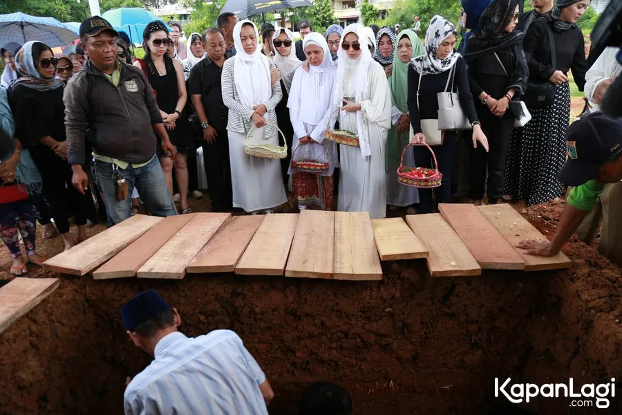 Terry diminta menjaga sang adik yang tengah hamil oleh mendiang mama/©KapanLagi.com®/Agus Apriyanto