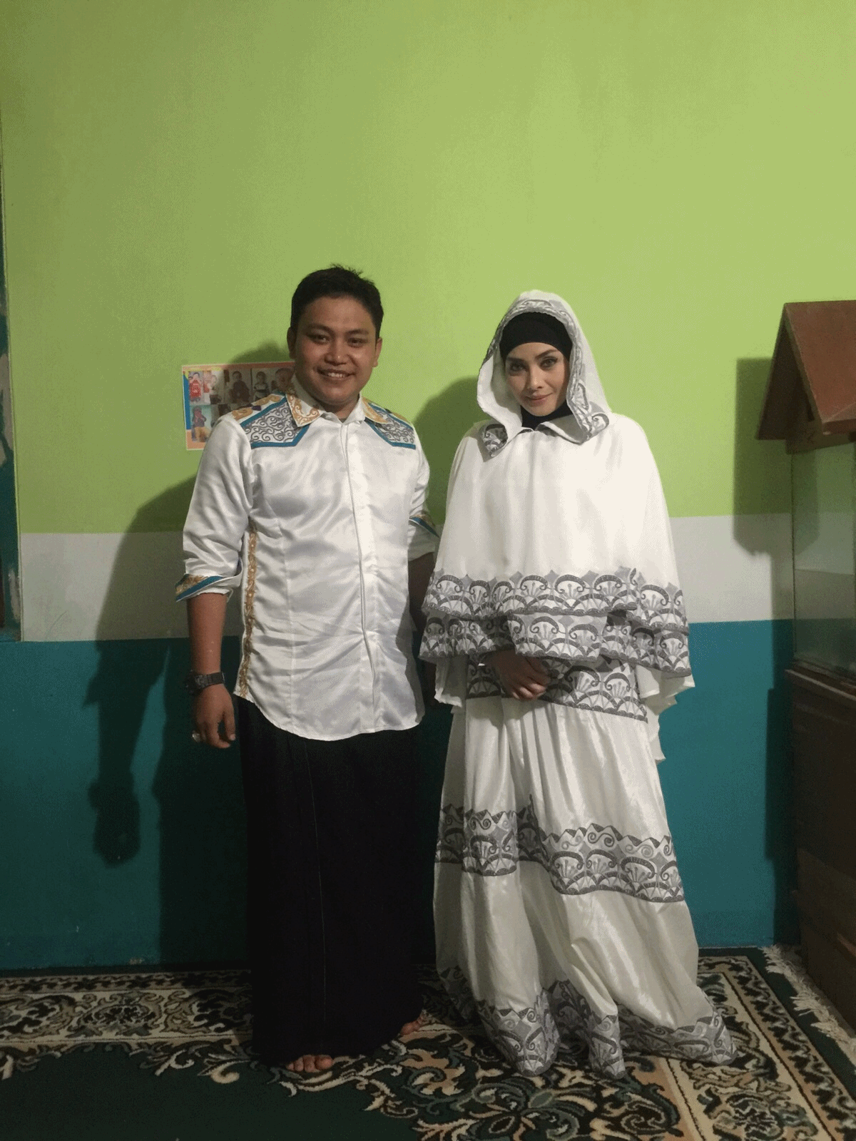 Ustaz Aji dan Terry Putri, serasi nggak? © KapanLagi.com®/Dedi Rahmadi