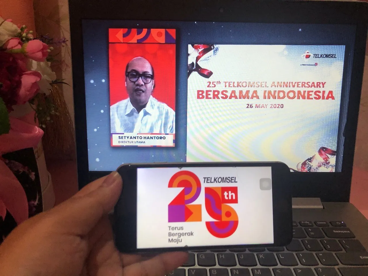 (c) Telkomsel