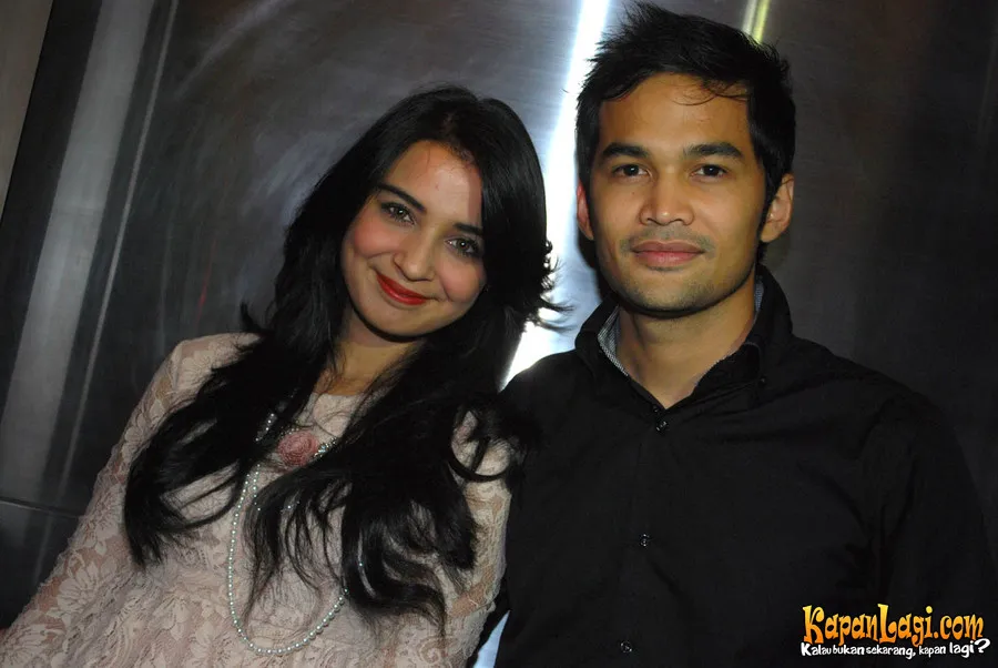 Shireen Sungkar - Teuku Wisnu  © KapanLagi.com