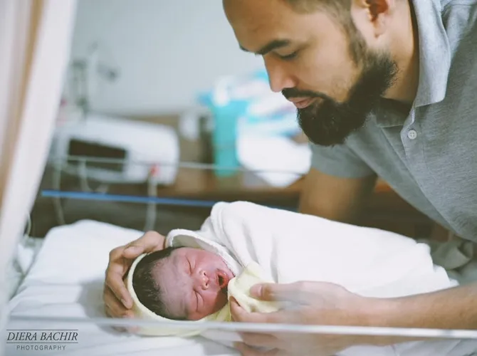 Anak ketiga Teuku Wisnu, cantik dan mungil! © Instagram/dierabachir