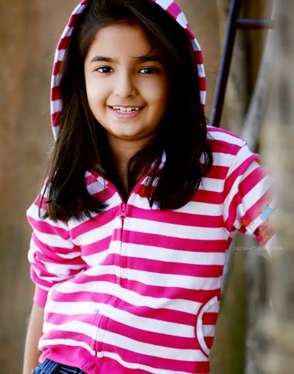 Anushka Sen, si cantik Parwati kecil. @india-forums
