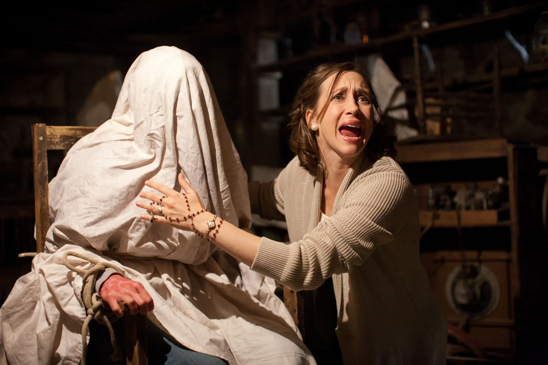 Akting Vera Farmiga sebagai Lorraine Warren | Foto: New Line Cinema