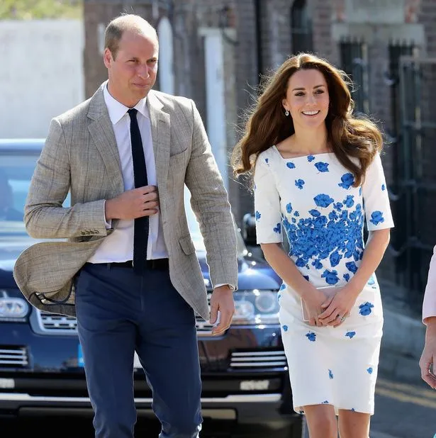 Meski resmi jadi suami istri, Pangeran William dan Kate Middleton jarang terlihat mesra di depan publik © mirror.co.uk
