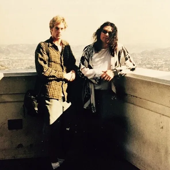 Foto ini diambil 20 tahun yang lalu ketika keduanya berada di LA untuk mengejar karir dalam dunia akting (credit: instagram.com/tommywiseau)