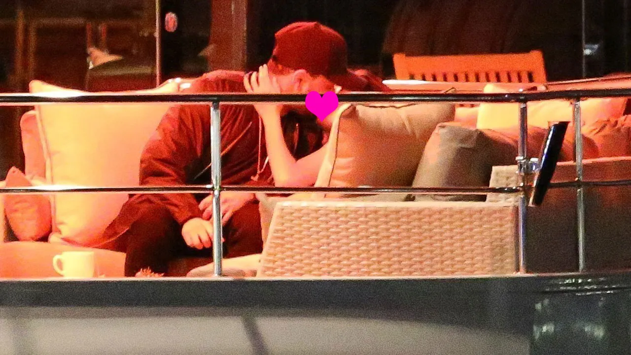 Selena Gomez dan The Weeknd tertangkap kamera ciuman lagi © The Sun
