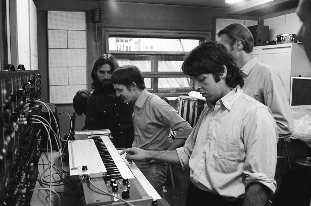Salah satu momen sejarah dari The Beatles di Abbey Road ©thebeatles.com