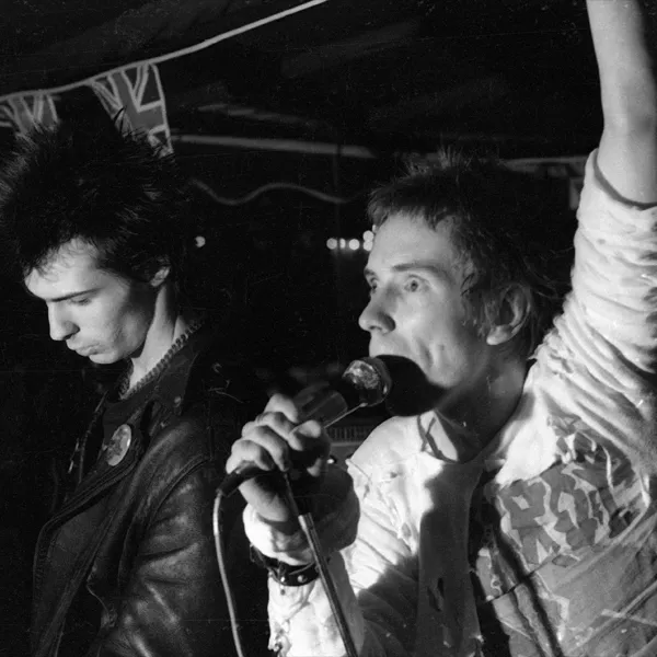 Sid Vicious, Johnny Rotten © sexpistolsofficial.com