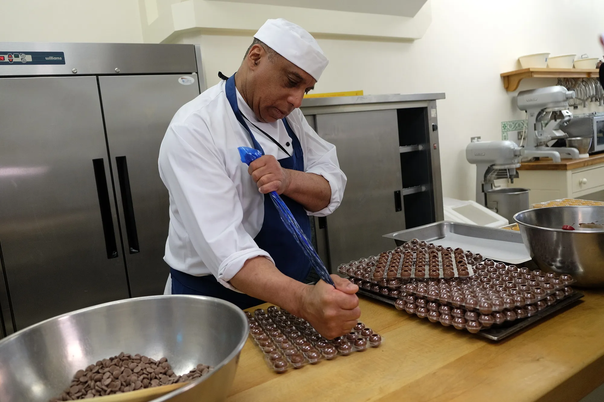 Selwyn Stoby, chef bagian dessert © www.royal.uk