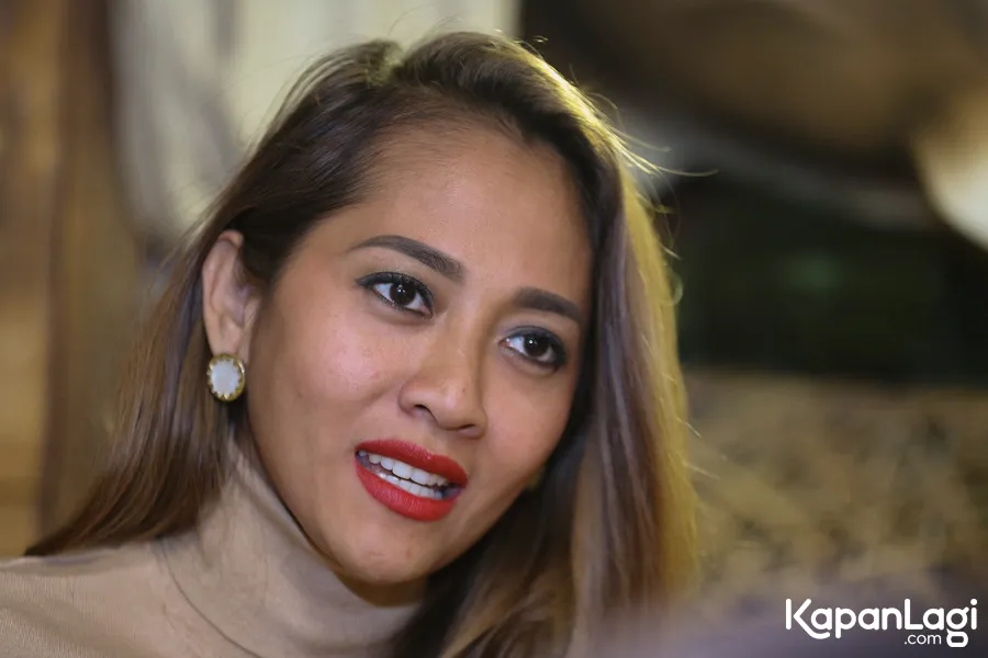 Tiara Lestari membesarkan 3 buah hatinya tanpa suami/©KapanLagi.com®/Budy Santoso