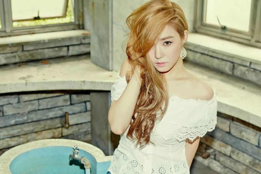 Tiffany Girls Generation tampil dengan pesona seksi di teaser comeback TaeTiSeo @allkpop.com