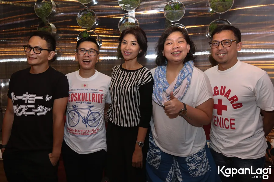 Ocha dan teman-teman Project Pop menjelaskan kondisi terkini Oon © KapanLagi.com®/Budy Santoso