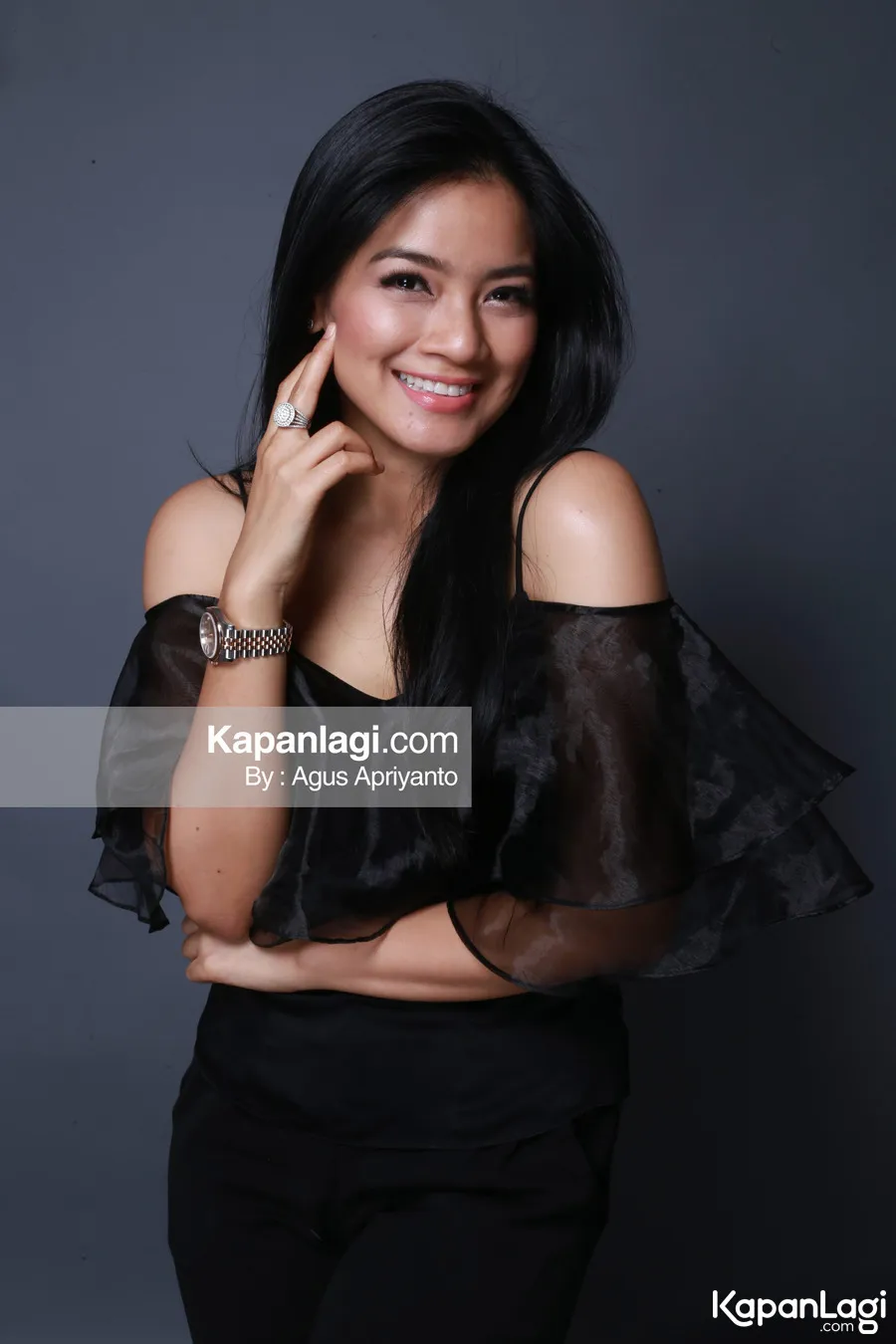 Titi Kamal ingin jadi contoh yang baik buat Juna © KapanLagi.com®/ Agus Apriyanto