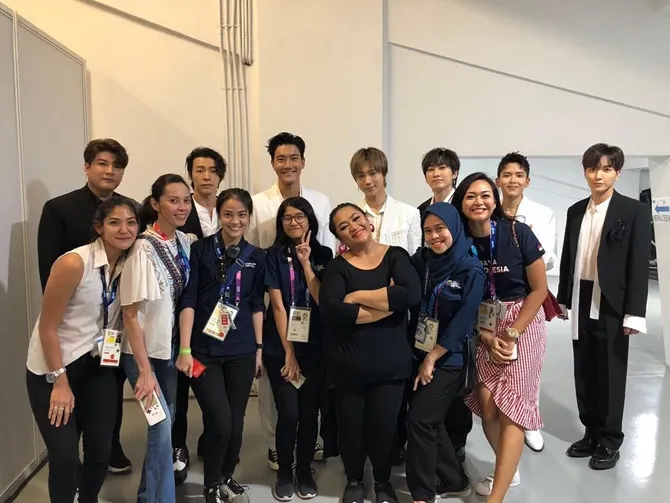Foto bareng SuJu terwujud!