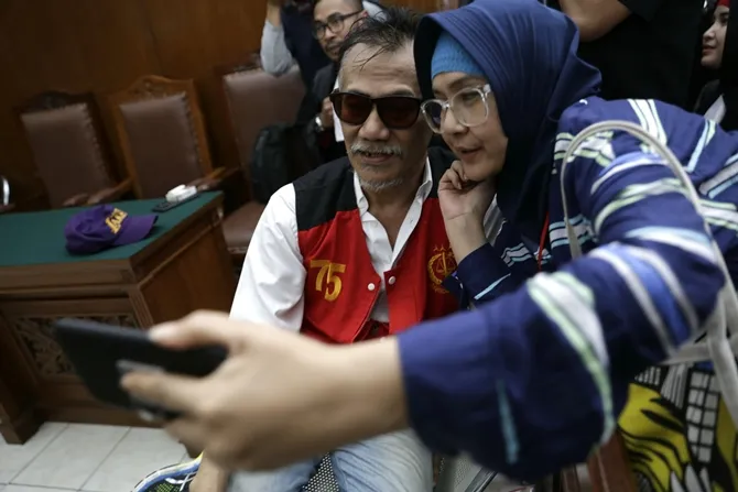 Tio Pakusadewo dan Ria Irawan © KapanLagi.com/Agus Apriyanto