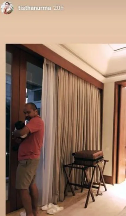 Tistha Nurma dan keluarga di hotel ©instagram.com/tisthanurma