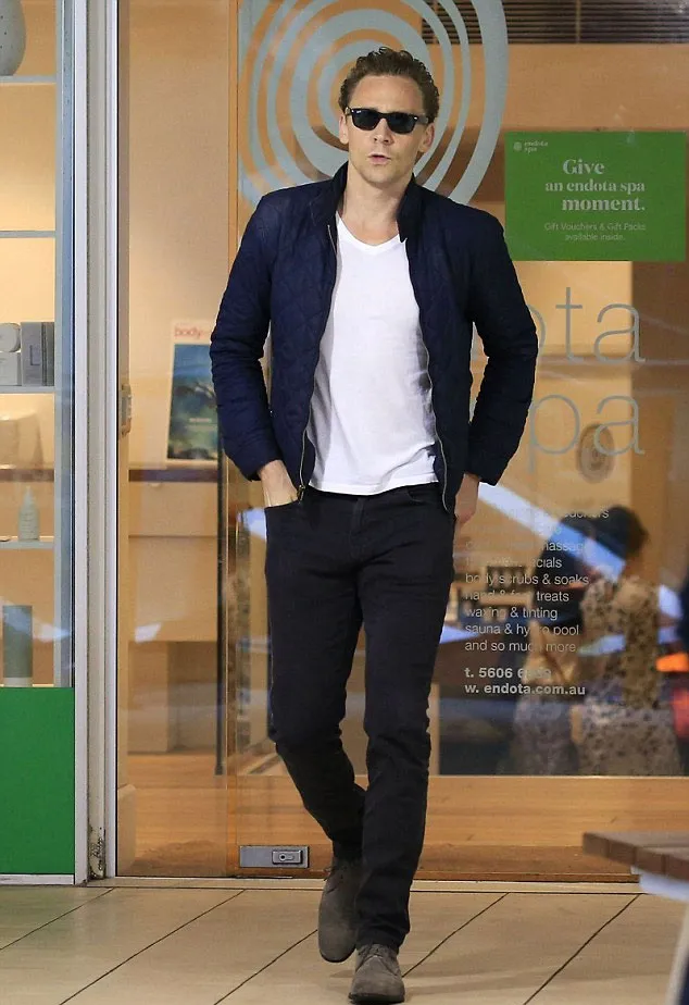 Tom Hiddlestn ke spa sendirian @ Dailymail.co.uk/splashnews