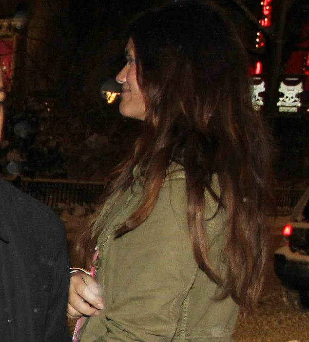 Wanita Tom Cruise @ dailymail.co.uk