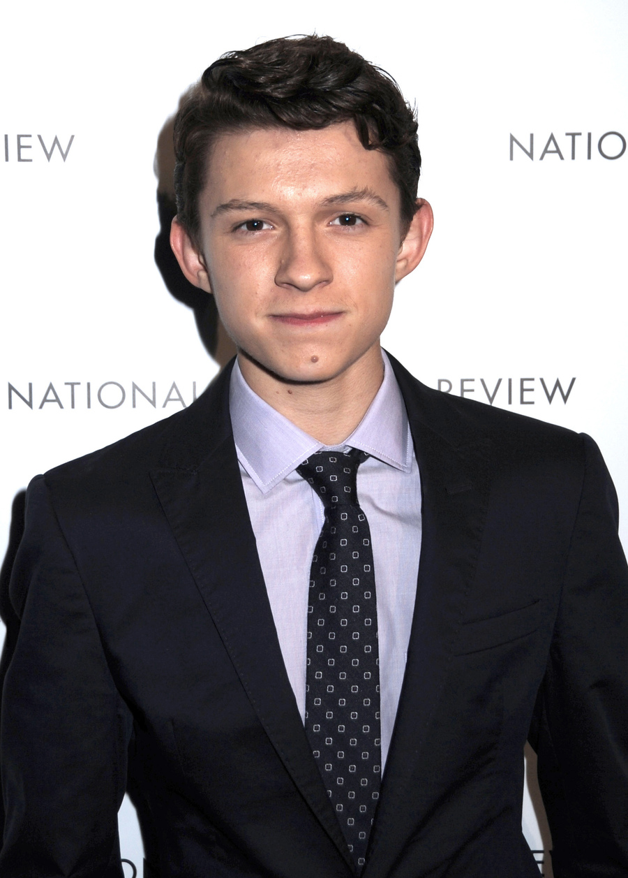 Tom Holland terpilih, pas dengan kriteria yang diajukan Sony/©Splashnews