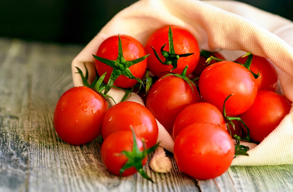Ilustrasi buah tomat (credit: Shutterstock)
