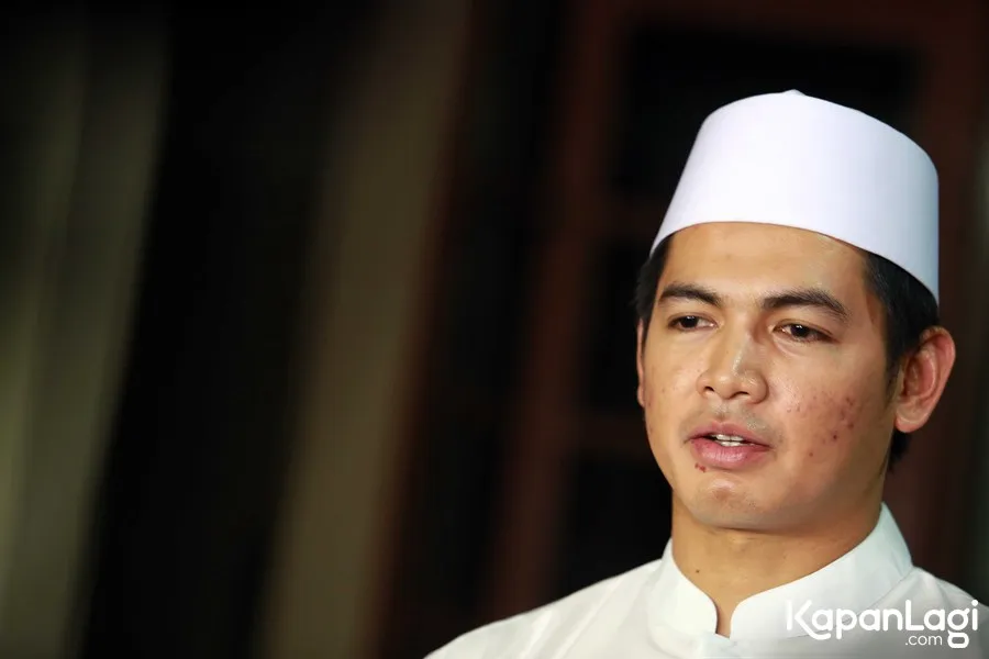 ommy sedang membangun perusahaan © KapanLagi.com®/Muhammad Akrom Sukarya