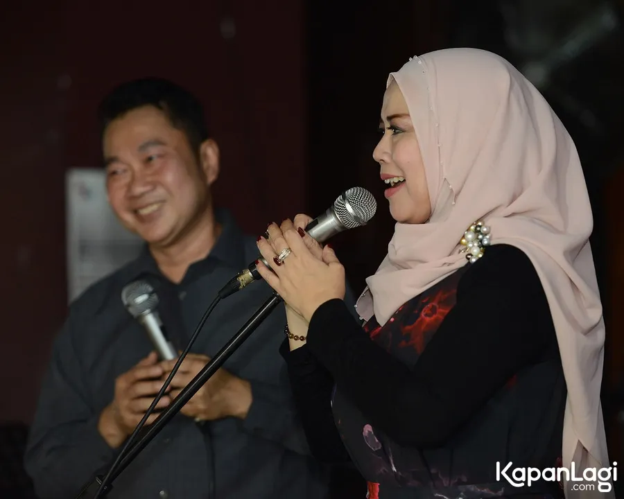 Tony Senno dan Dewi Yull rilis album untuk mengenang Broery Marantika © KapanLagi.com®/Bambang E Ros