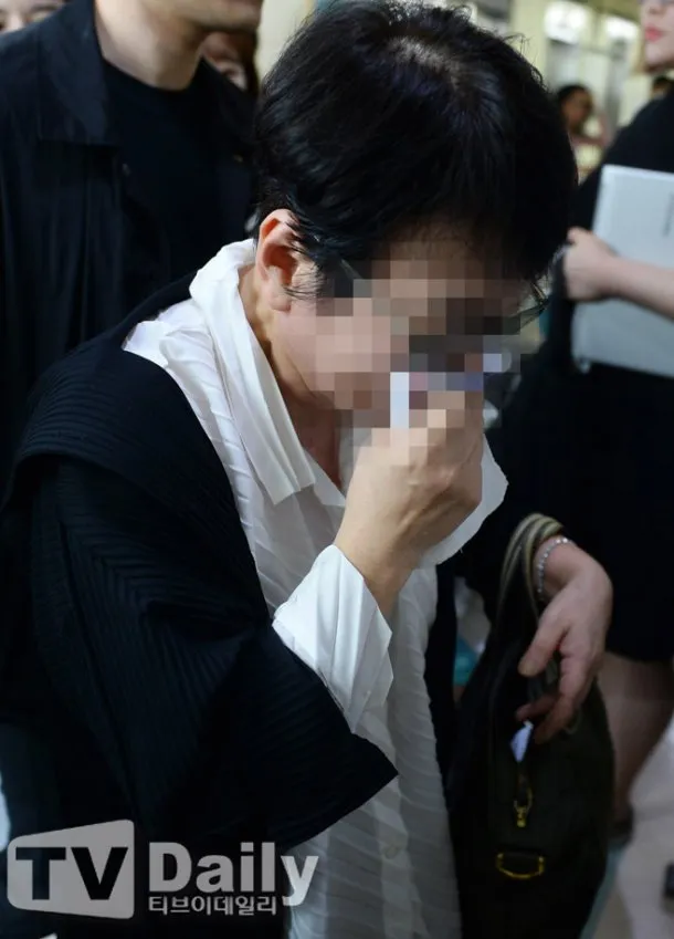 Ibu T.O.P tak ingin media bicara yang tidak-tidak tentang anaknya © TV Daily