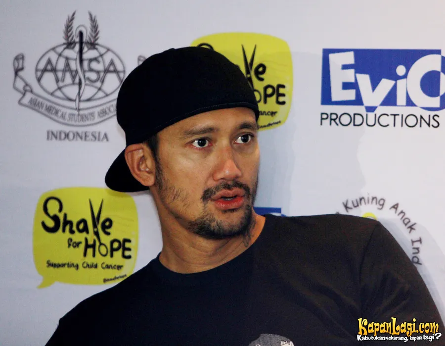 Tora tak berpikir dua kali untuk gabung dalam Shave For Hope/©Kapanlagi.com®/M. Akrom Sukarya