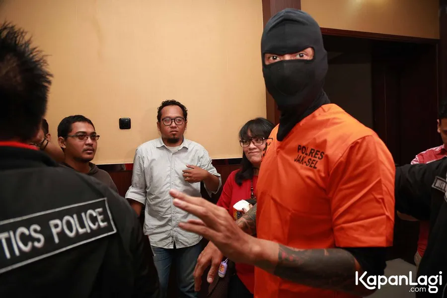 Tora Sudiro ditangkap atas kasus narkoba © KapanLagi.com/Muhammad Akrom Sukarya