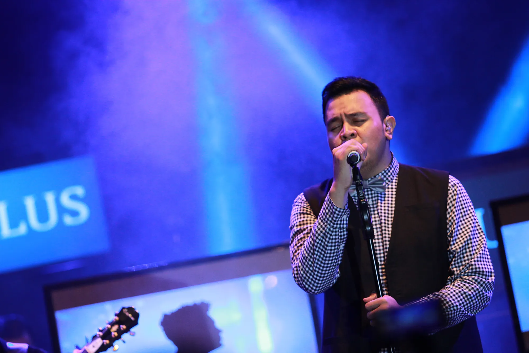 Tulus perkaya referensi dengan ribuan CD nya ©KapanLagi.com/Agus