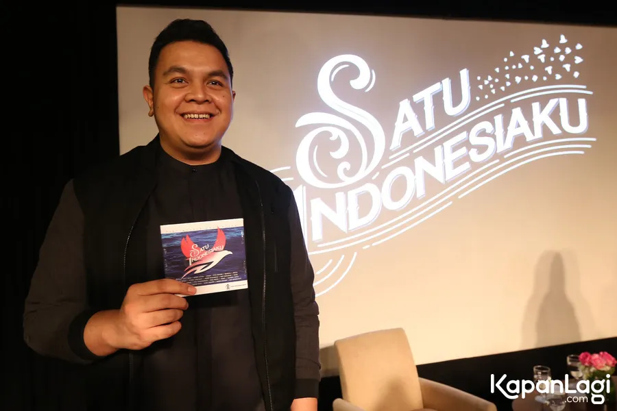 Tulus tergantung sang ibundanya soal liburan © KapanLagi.com®/Budy Santoso