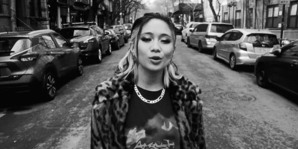 NIKI - Too Much Of A Good Thing