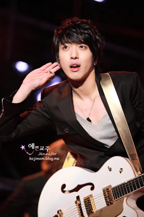 Karier solo ini sebuah moment penting bagi Jung Yong Hwa