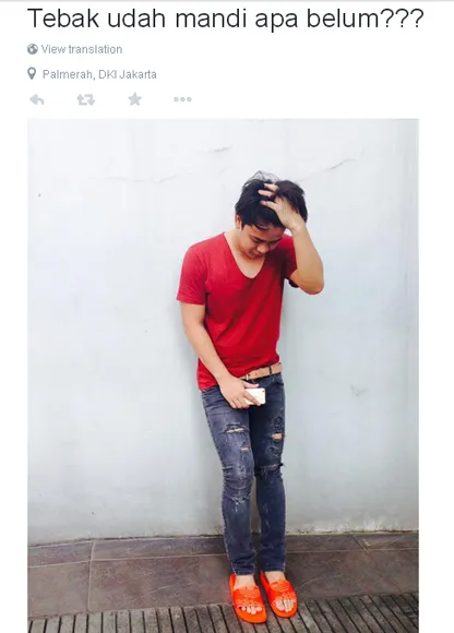 Billy pose belum mandi, netizen klepek-klepek/©twitter.com/bangbilly
