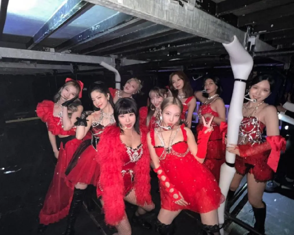 TWICE (credit: instagram.com/twicetagram)