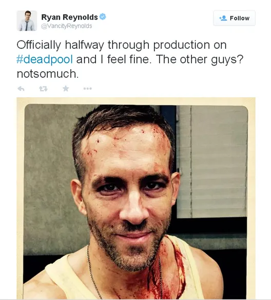 Ryan Reynolds nampak berdarah-darah saat syuting DEADPOOL/©twitter.com/vancityreynolds