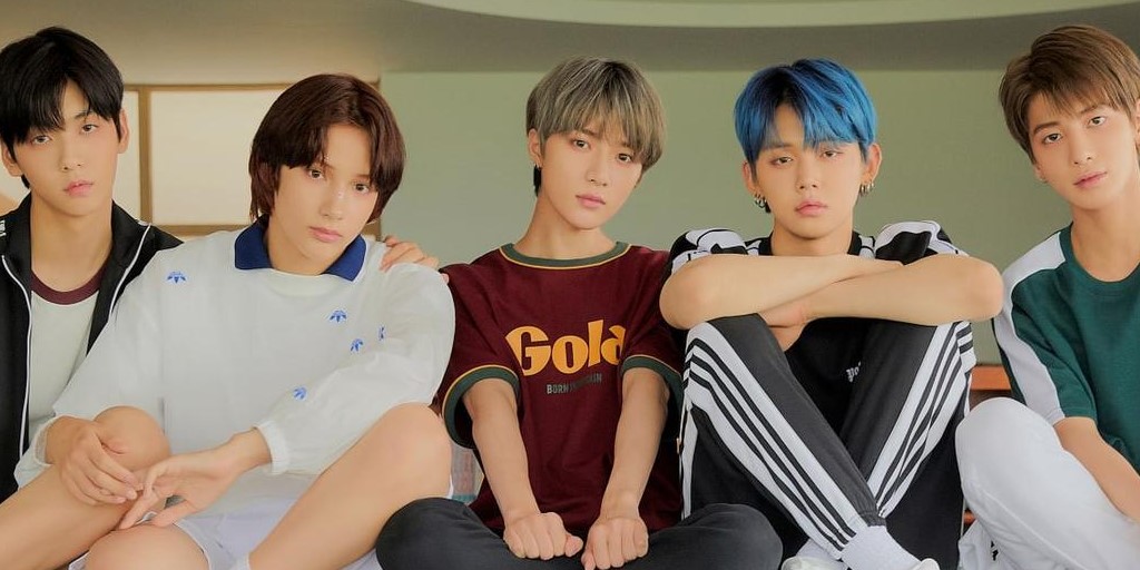 TXT - Lonely Boy (The tattoo on my ring finger)