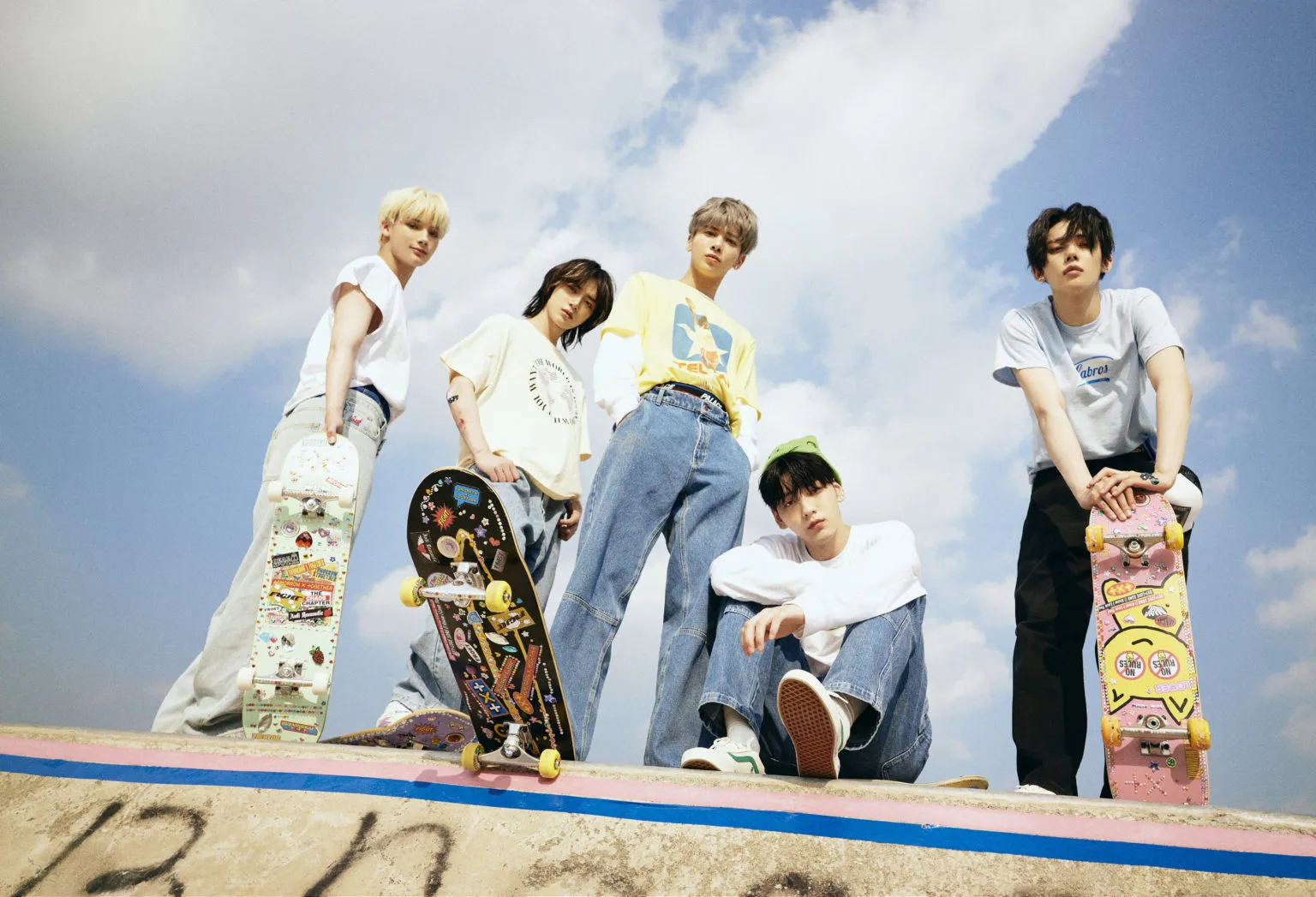 TXT - LOSER=LOVER