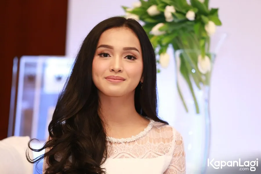Tya Arifin berbagi tips hilangkan jerawat © KapanLagi.com/Agus Apriyanto