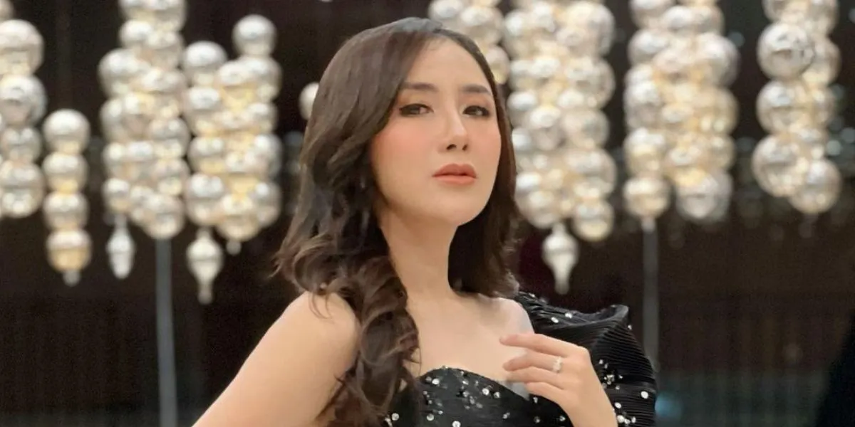 Ucie Sucita - Orang Kaya Mah Bebas