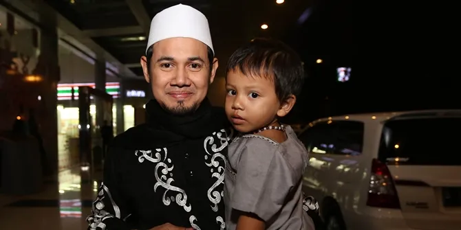 Ustadz Guntur Bumi diduga terlibat dalam pemberian satwa liar ke Aa Gatot. © KapanLagi.com/Budy Santoso