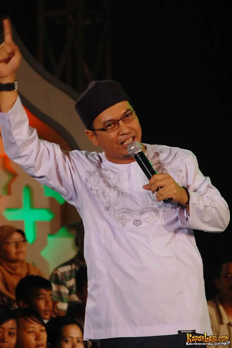 Uje sebagai penari
