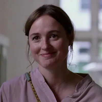 Ulasan Film 'SENTIMENTAL VALUE': Drama Keluarga Peraih Banyak Penghargaan